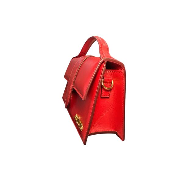 Jacquemus JACQUEMUS
‘LE GRAND BAMBINO’ SHOULDER BAG
Retail
$1,089.00 - Picture 4 of 6